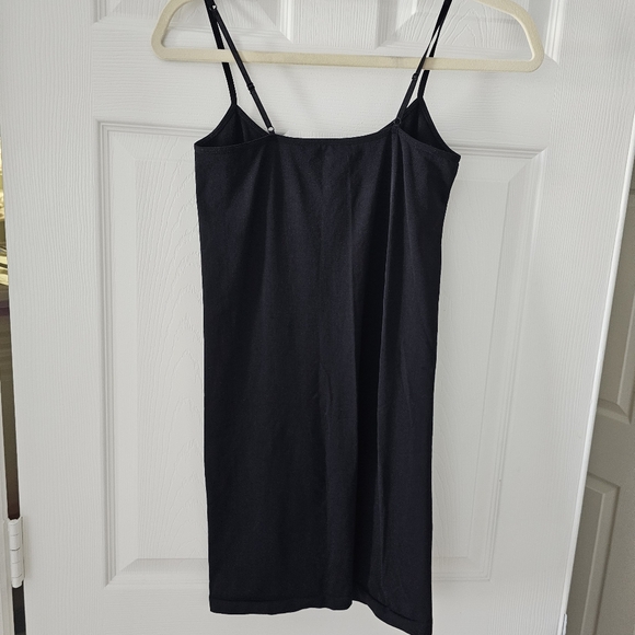 $25 For FOUR Stretchy Spaghetti Strap Tank Tops - Picture 11 of 16